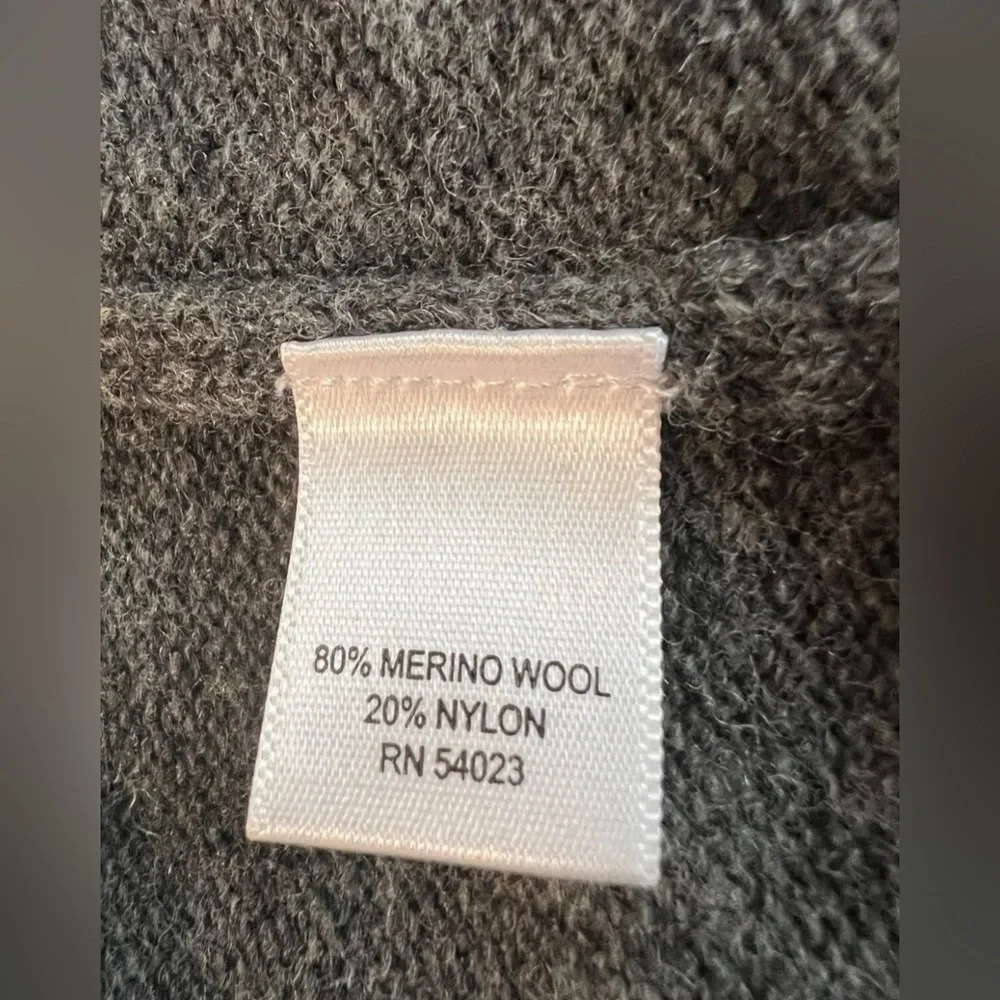 Banana Republic‎ Made Of Italian Yarn 80% Merino Wool  Gray Sweater Size M Men’s